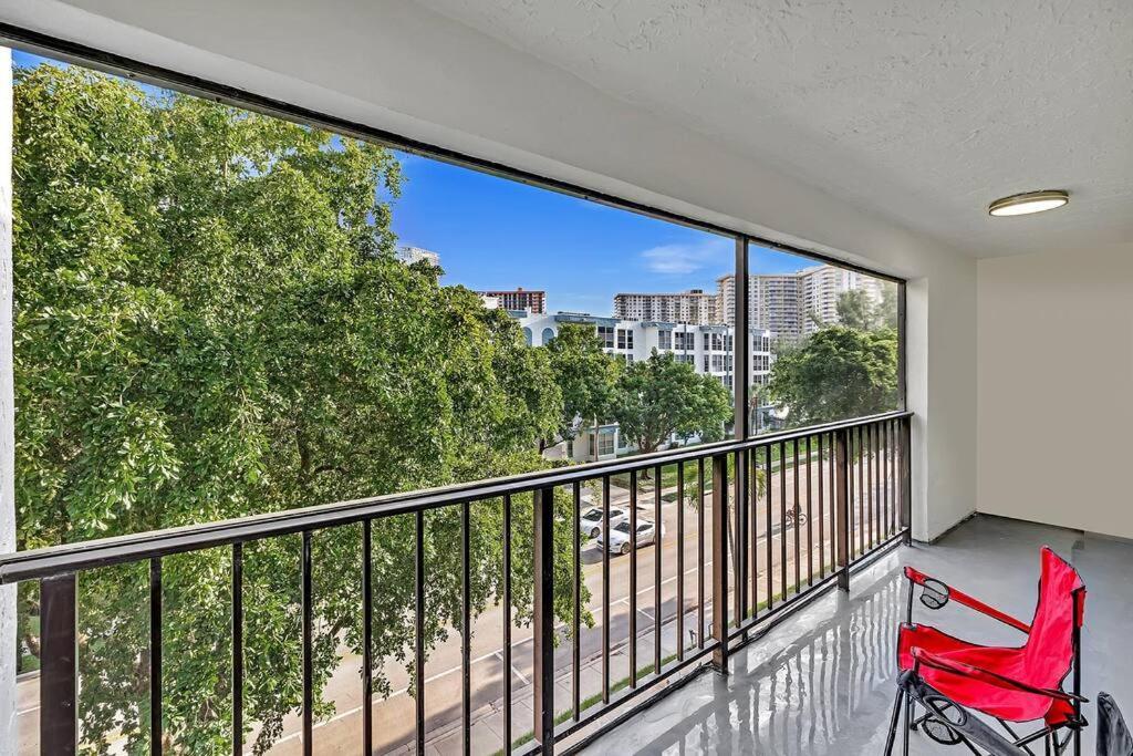 One Bedroom Steps Away From The Beach! Sunny Isles Beach Ngoại thất bức ảnh